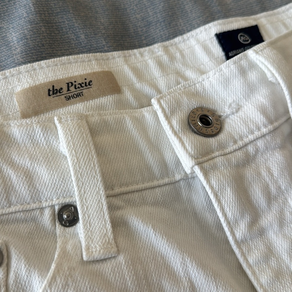 The pixie AG White Denim Shorts like new - Picture 3 of 7